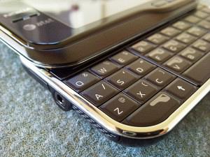 Nokia-6760-Slide-Surge-keyboard-300x225