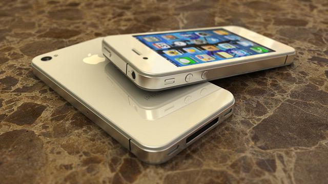 White Apple iPhone 4