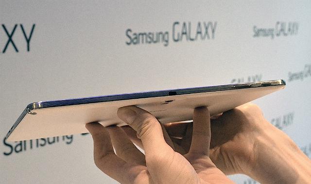 galaxy-tab-10-1-2014-edition-03