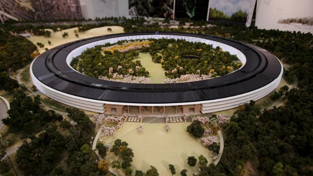 apple-campus-01