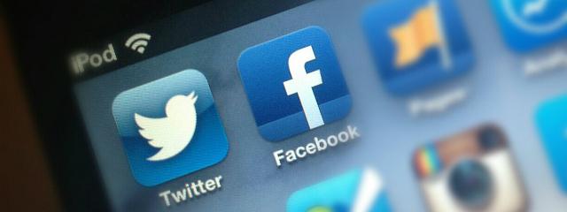 Twitter and Facebook Icons